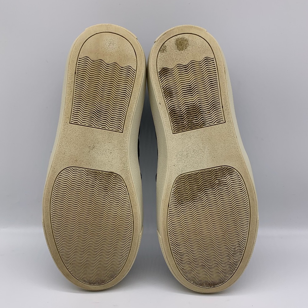 Steve Madden slip ons - Picture 7 of 8